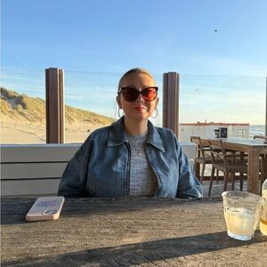 Meet your Posher, Brooke